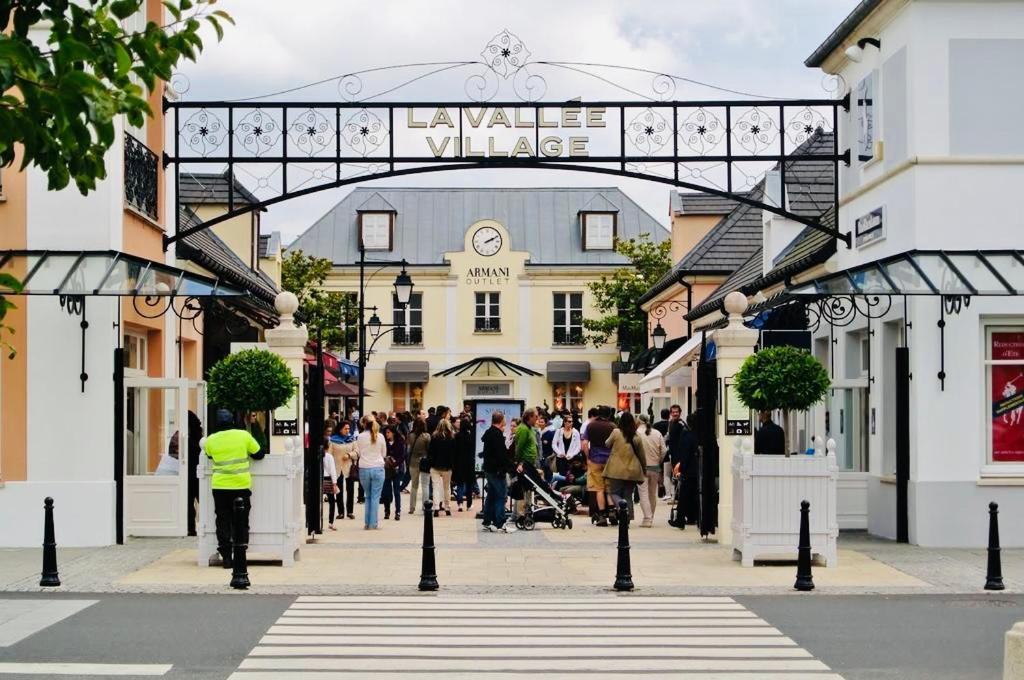 Disney & You Serris Exterior foto